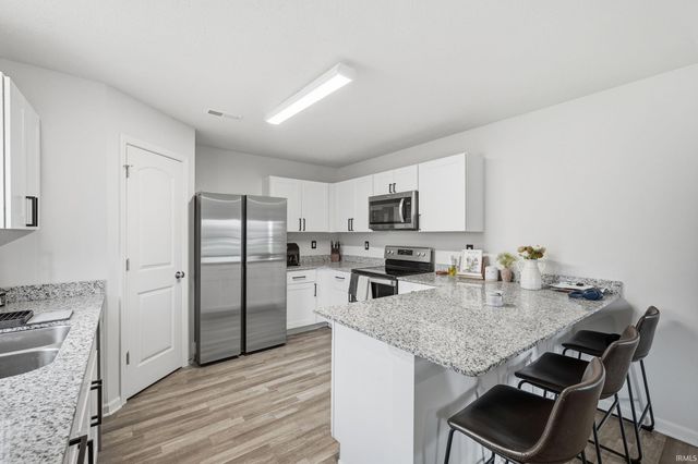 8505 N Seneca Drive, Muncie, IN 47303