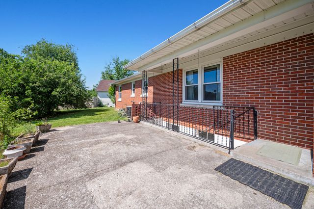 409 Springfield Drive, Richmond, KY 40475
