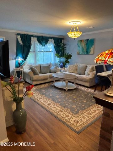 23 Wall Cress Court, Toms River, NJ 08755