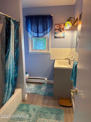 23 Wall Cress Court, Toms River, NJ 08755