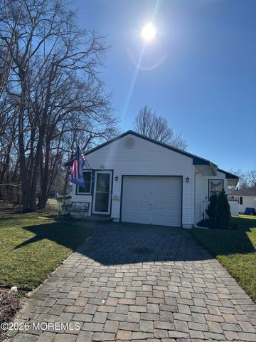 23 Wall Cress Court, Toms River, NJ 08755