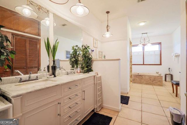 3473- 3807 Kay Circle, Valdosta, GA 31606