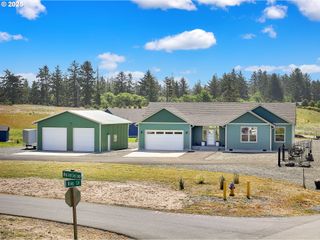 33455 BING Ln, Warrenton, OR 97146
