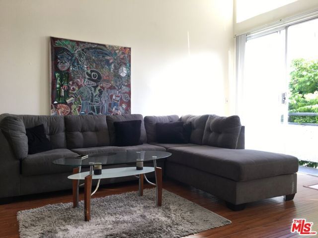 1943 Selby Avenue 101, Los Angeles, CA 90025