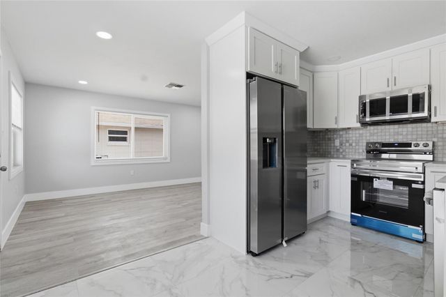 3042 BAHIA AVENUE, Holiday, FL 34690