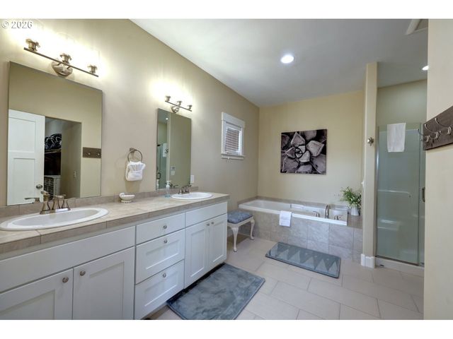 90022 OCEAN Dr, Warrenton, OR 97146