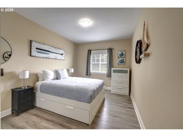 90022 OCEAN Dr, Warrenton, OR 97146