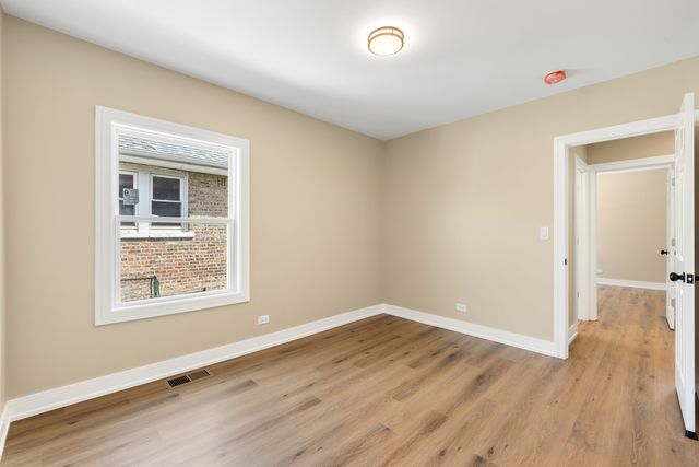 608 S 21st Avenue, Maywood, IL 60153