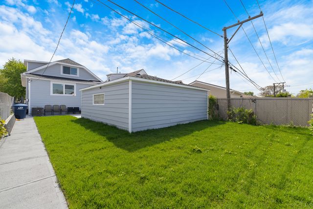 608 S 21st Avenue, Maywood, IL 60153