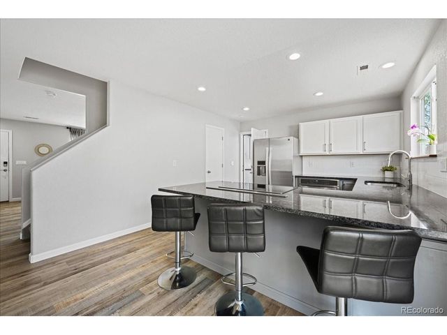 10659 Upper Highland Dr, Longmont, CO 80504