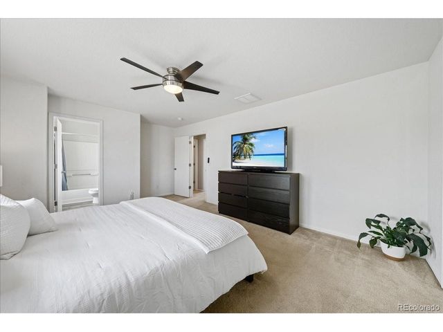 10659 Upper Highland Dr, Longmont, CO 80504