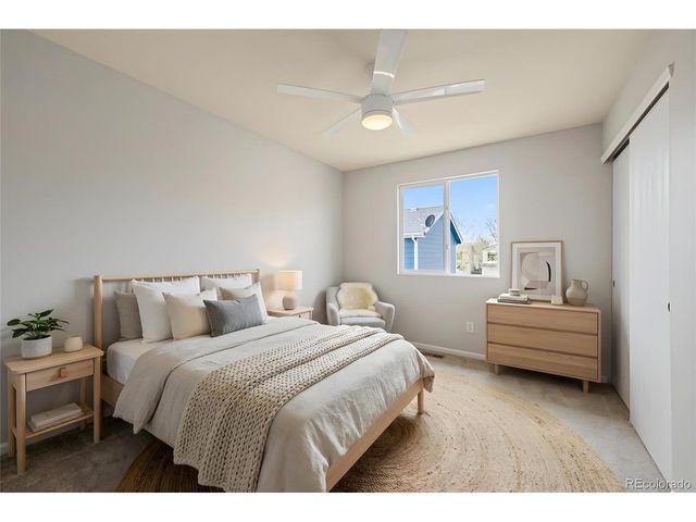 10659 Upper Highland Dr, Longmont, CO 80504