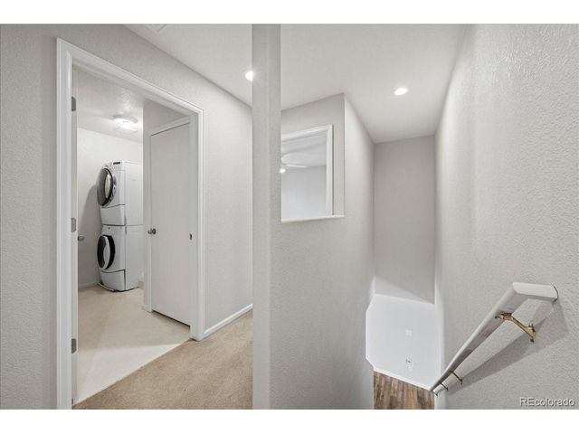 10659 Upper Highland Dr, Longmont, CO 80504