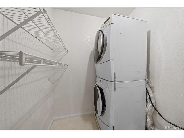 10659 Upper Highland Dr, Longmont, CO 80504