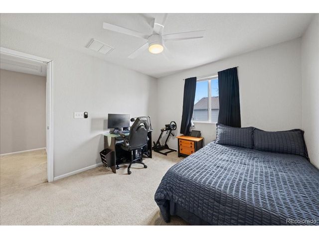 10659 Upper Highland Dr, Longmont, CO 80504