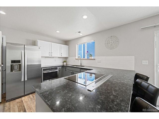 10659 Upper Highland Dr, Longmont, CO 80504