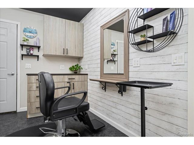 10659 Upper Highland Dr, Longmont, CO 80504