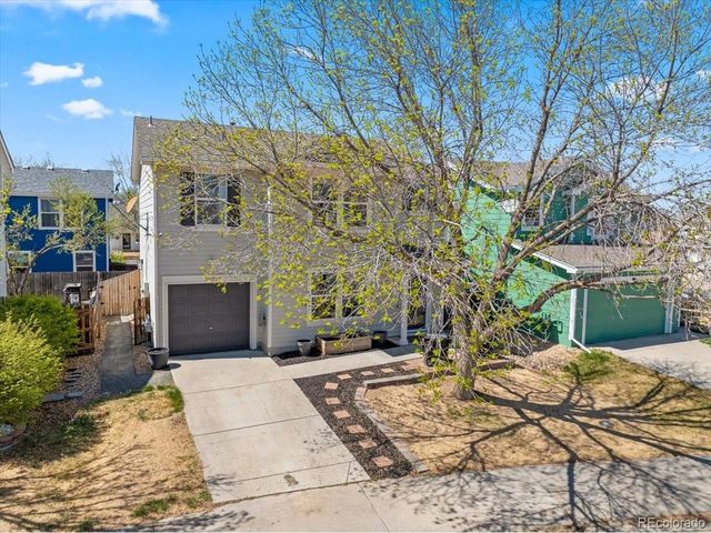 10659 Upper Highland Dr, Longmont, CO 80504