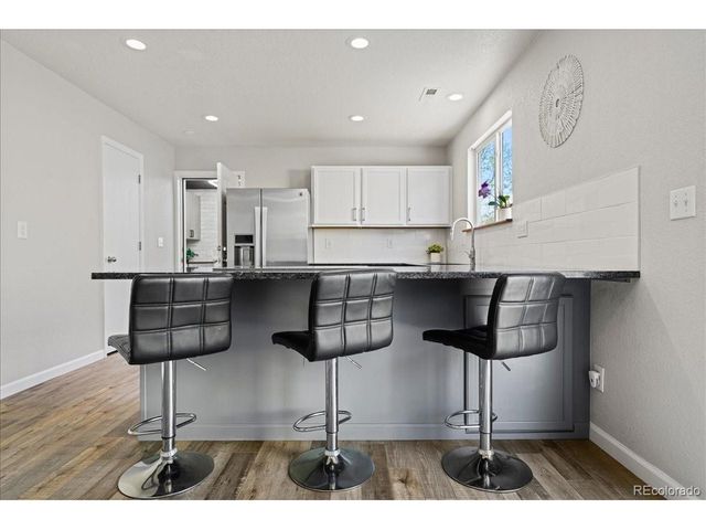 10659 Upper Highland Dr, Longmont, CO 80504