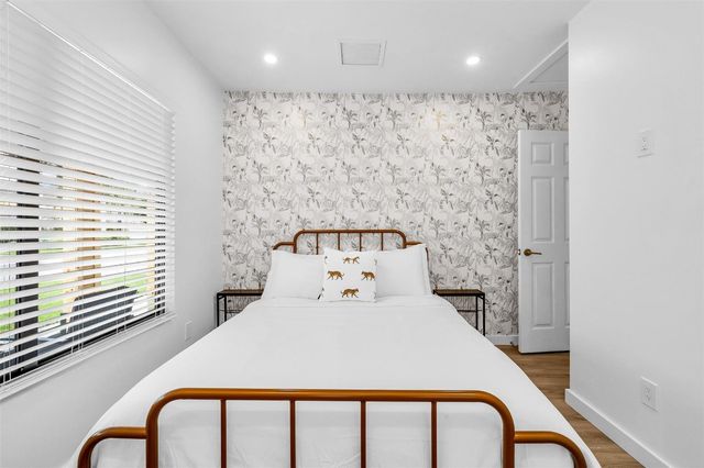 648 NE 16th Terrace, Fort Lauderdale, FL 33304