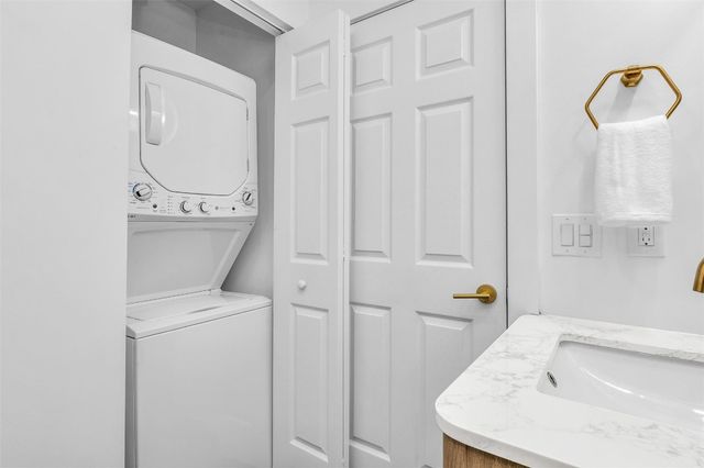 648 NE 16th Terrace, Fort Lauderdale, FL 33304