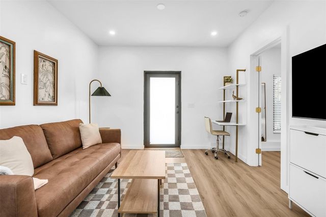 648 NE 16th Terrace, Fort Lauderdale, FL 33304