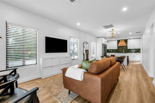 648 NE 16th Terrace, Fort Lauderdale, FL 33304