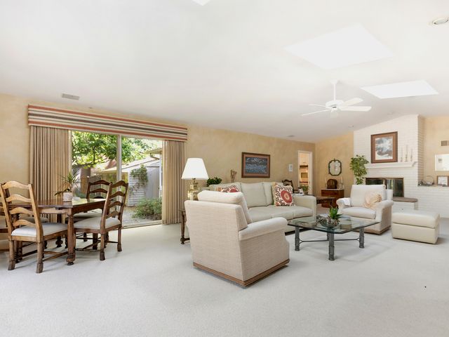 4704 Daniel Drive, Crystal Lake, IL 60014