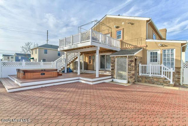 106 Elizabeth Avenue, Lavallette, NJ 08735