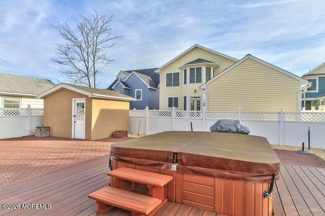 106 Elizabeth Avenue, Lavallette, NJ 08735