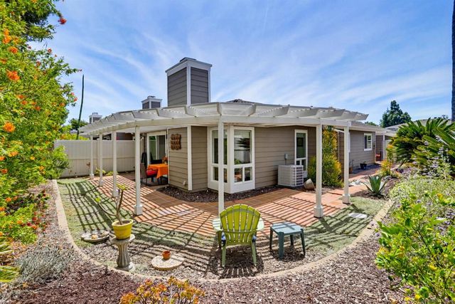 1024 Gleneagles, Vista, CA 92081