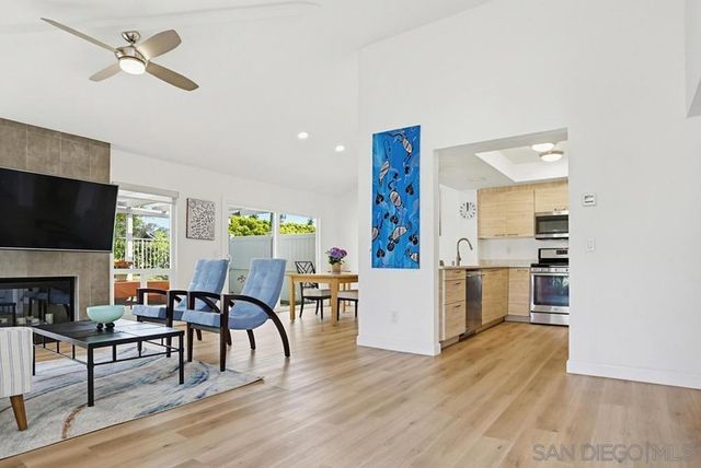 1024 Gleneagles, Vista, CA 92081