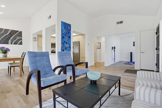 1024 Gleneagles, Vista, CA 92081