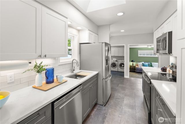 11202 Marine View Drive SW, Seattle, WA 98146