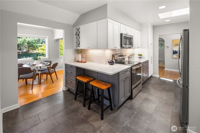 11202 Marine View Drive SW, Seattle, WA 98146