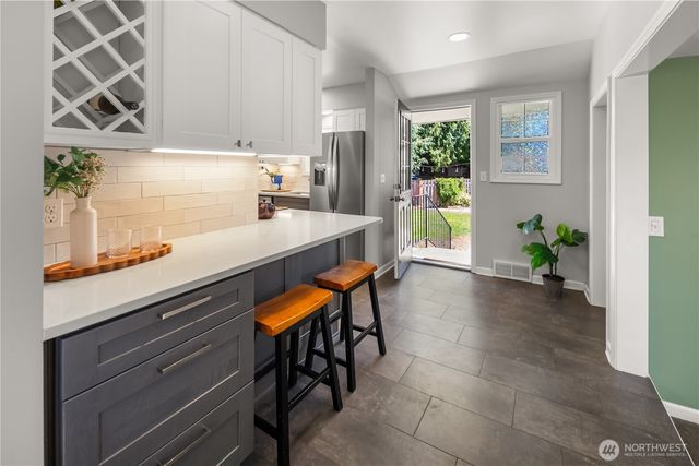 11202 Marine View Drive SW, Seattle, WA 98146