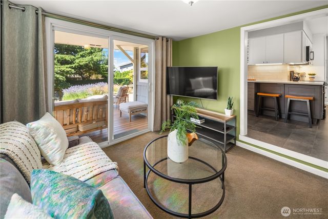 11202 Marine View Drive SW, Seattle, WA 98146
