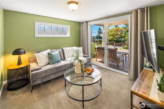 11202 Marine View Drive SW, Seattle, WA 98146