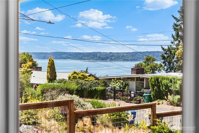 11202 Marine View Drive SW, Seattle, WA 98146