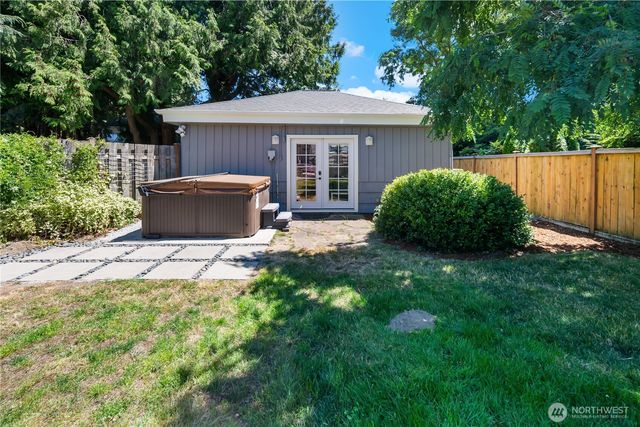 11202 Marine View Drive SW, Seattle, WA 98146