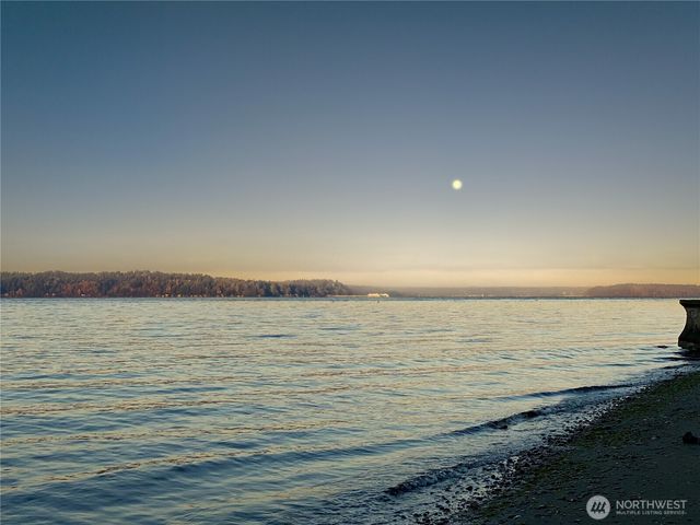 11202 Marine View Drive SW, Seattle, WA 98146