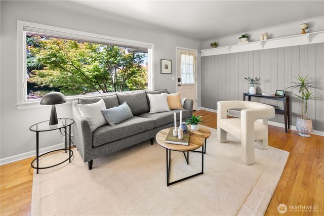 11202 Marine View Drive SW, Seattle, WA 98146