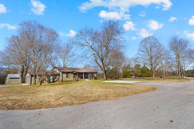 810 Frank Martin Rd, Shelbyville, TN 37160