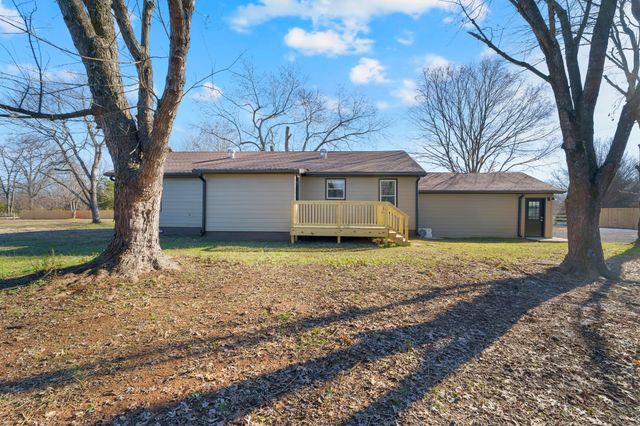 810 Frank Martin Rd, Shelbyville, TN 37160