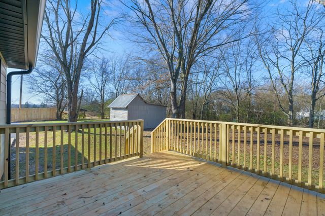 810 Frank Martin Rd, Shelbyville, TN 37160