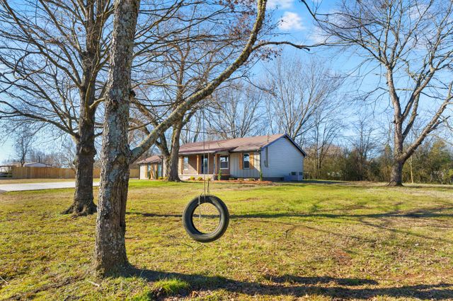 810 Frank Martin Rd, Shelbyville, TN 37160