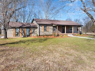 810 Frank Martin Rd, Shelbyville, TN 37160