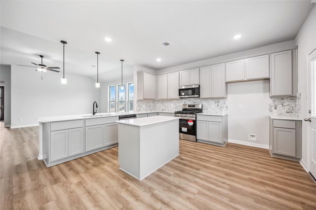 520 Barton Place Drive, Tarkington, TX 77327