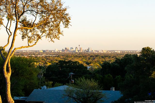 203 Lakeridge, San Antonio, TX 78229