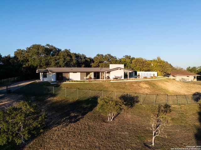 203 Lakeridge, San Antonio, TX 78229